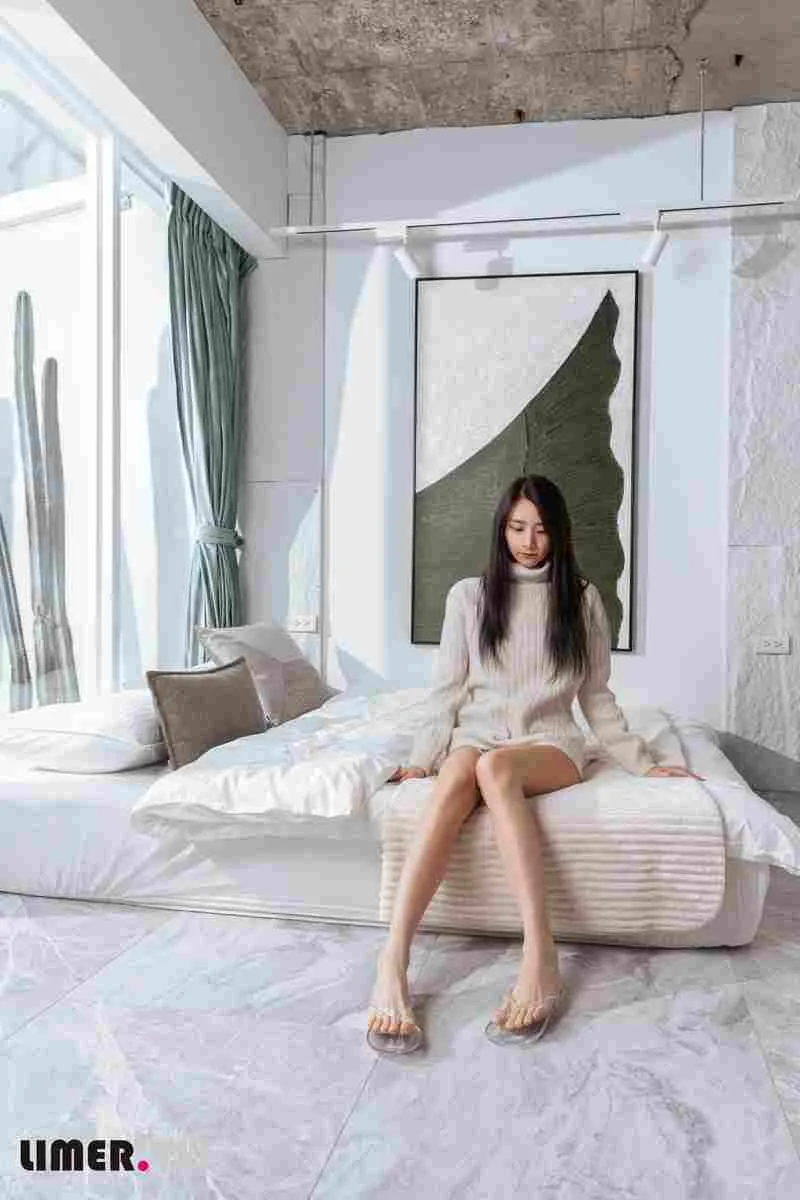 Limerence专辑写真