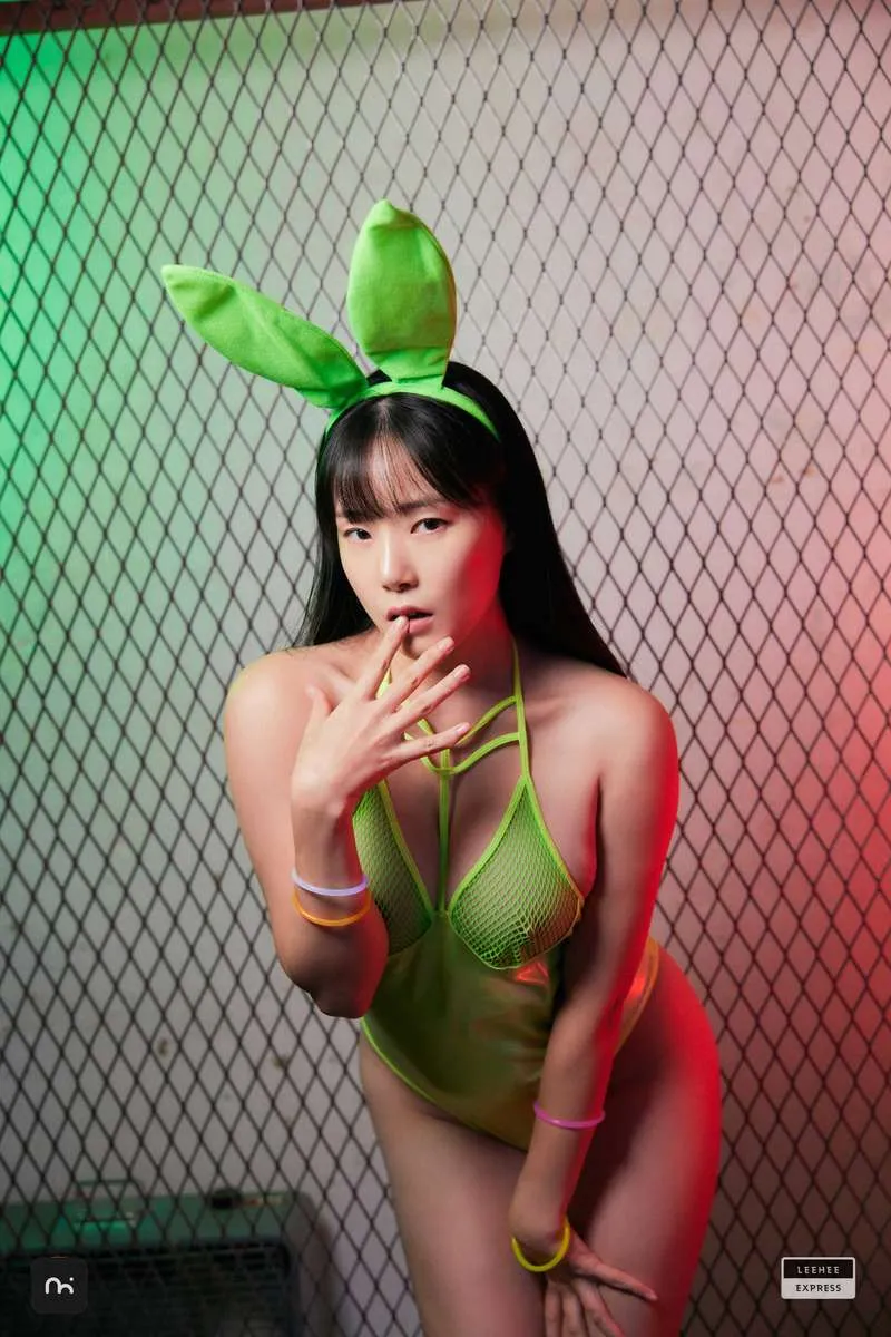 LeeheeExpress专辑写真