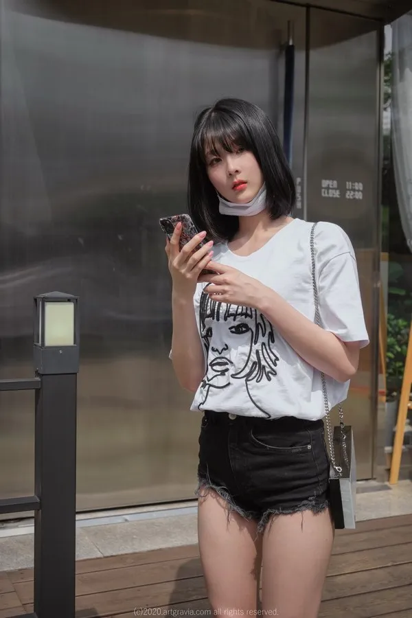 ARTGRAVIA专辑写真