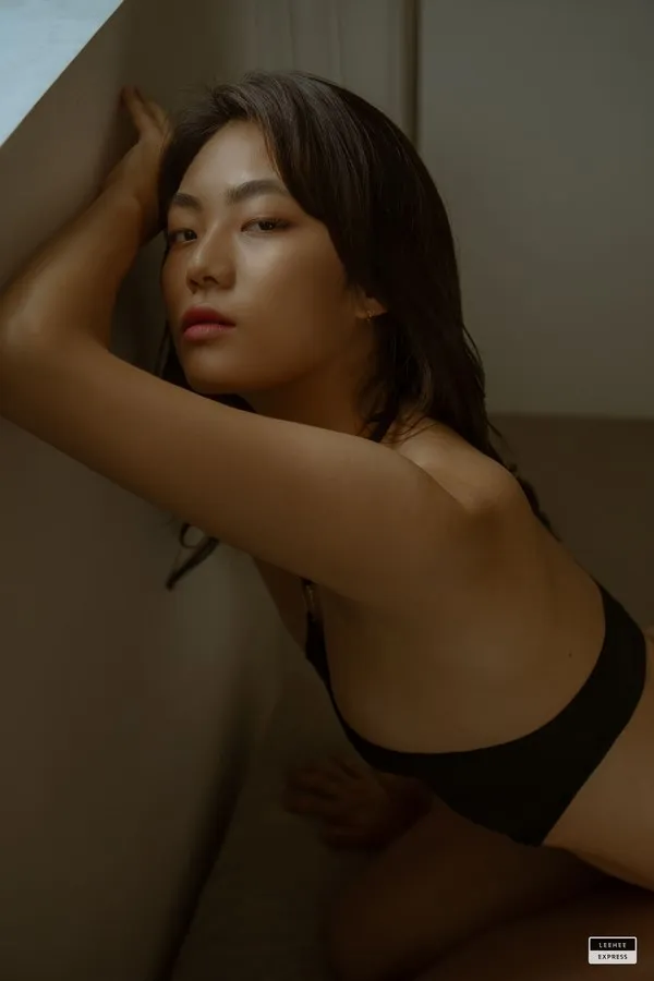 LeeheeExpress专辑写真