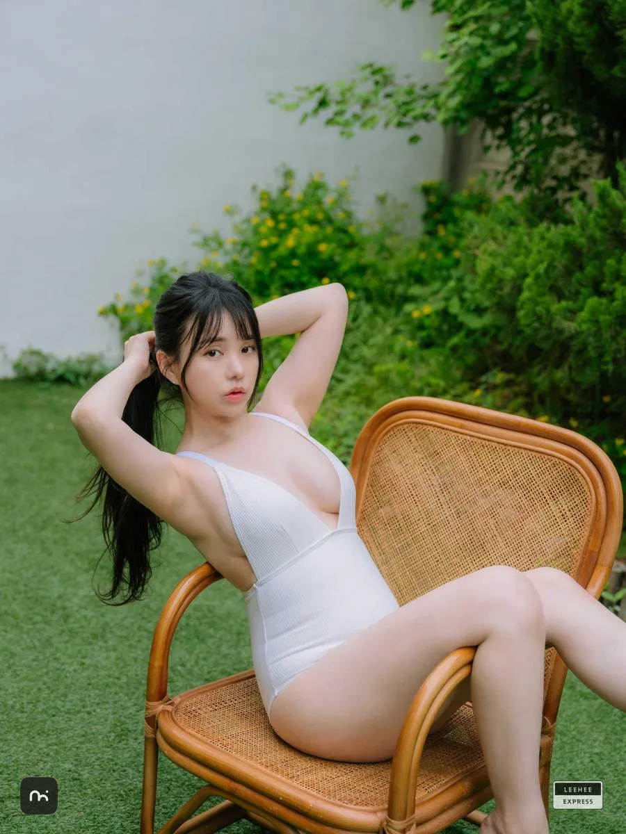 LeeheeExpress专辑写真