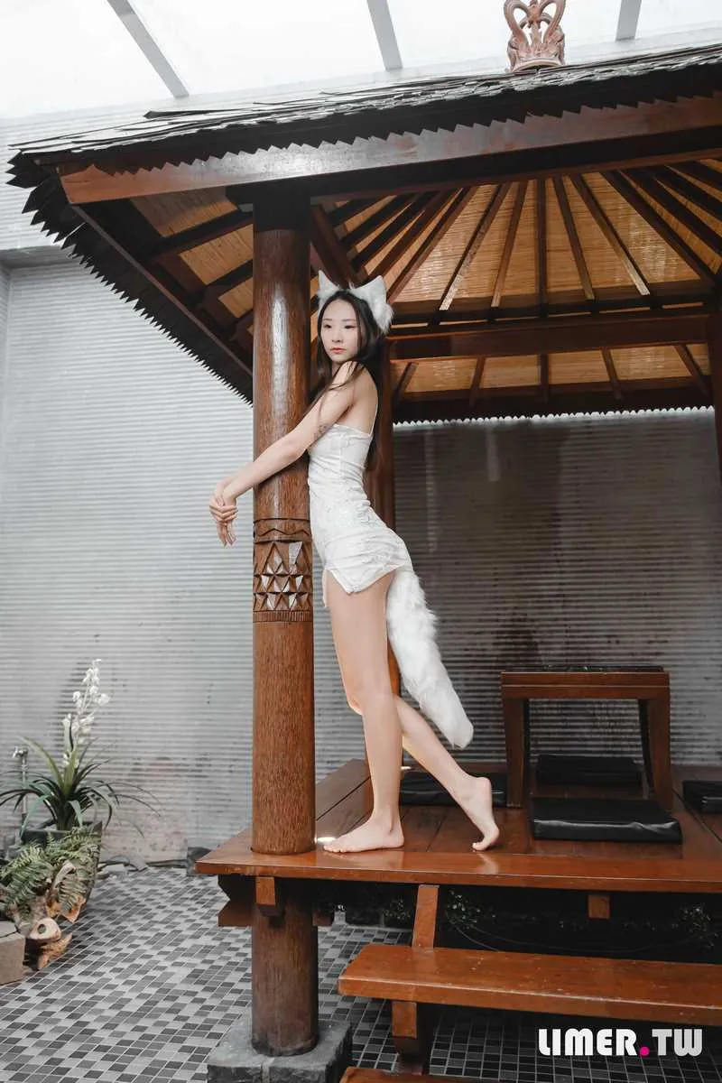 Limerence专辑写真