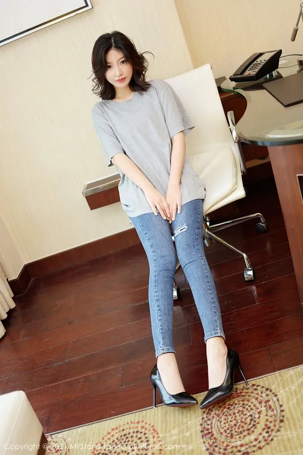 MFStar模范学院专辑写真