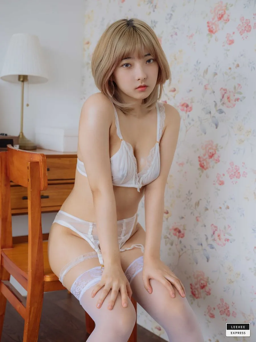 LeeheeExpress专辑写真