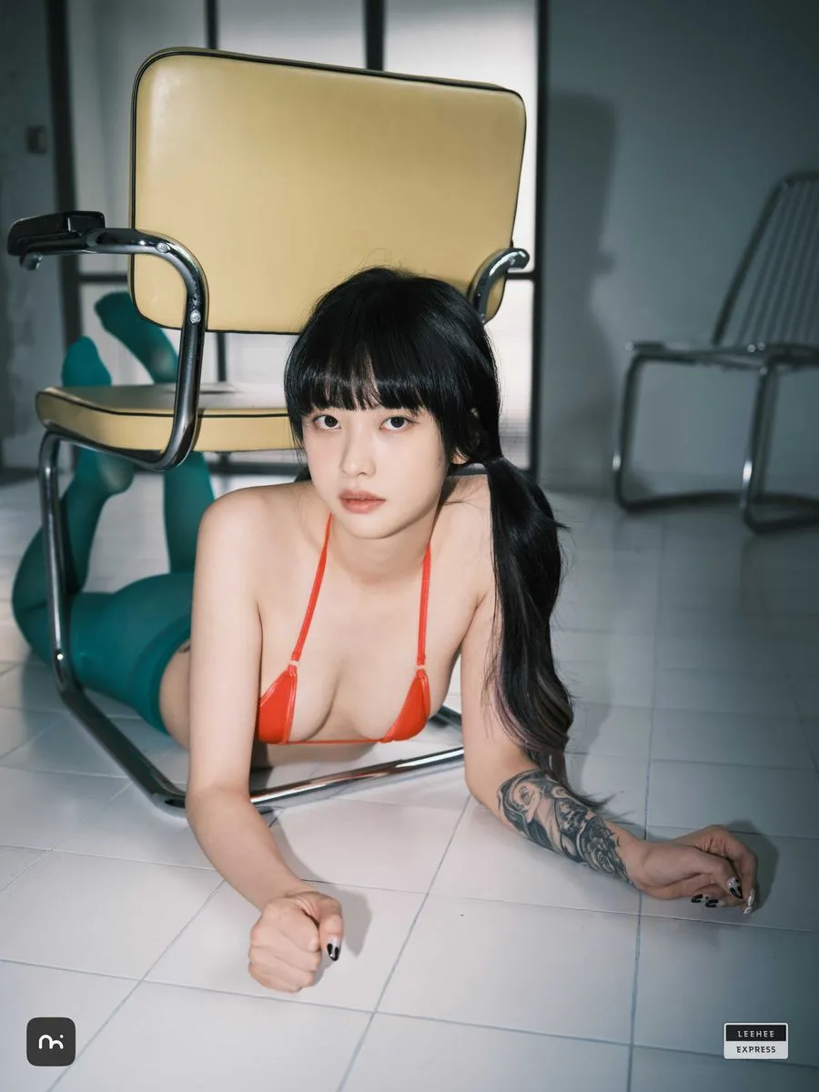 LeeheeExpress专辑写真