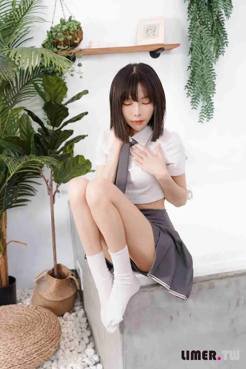 Limerence专辑写真