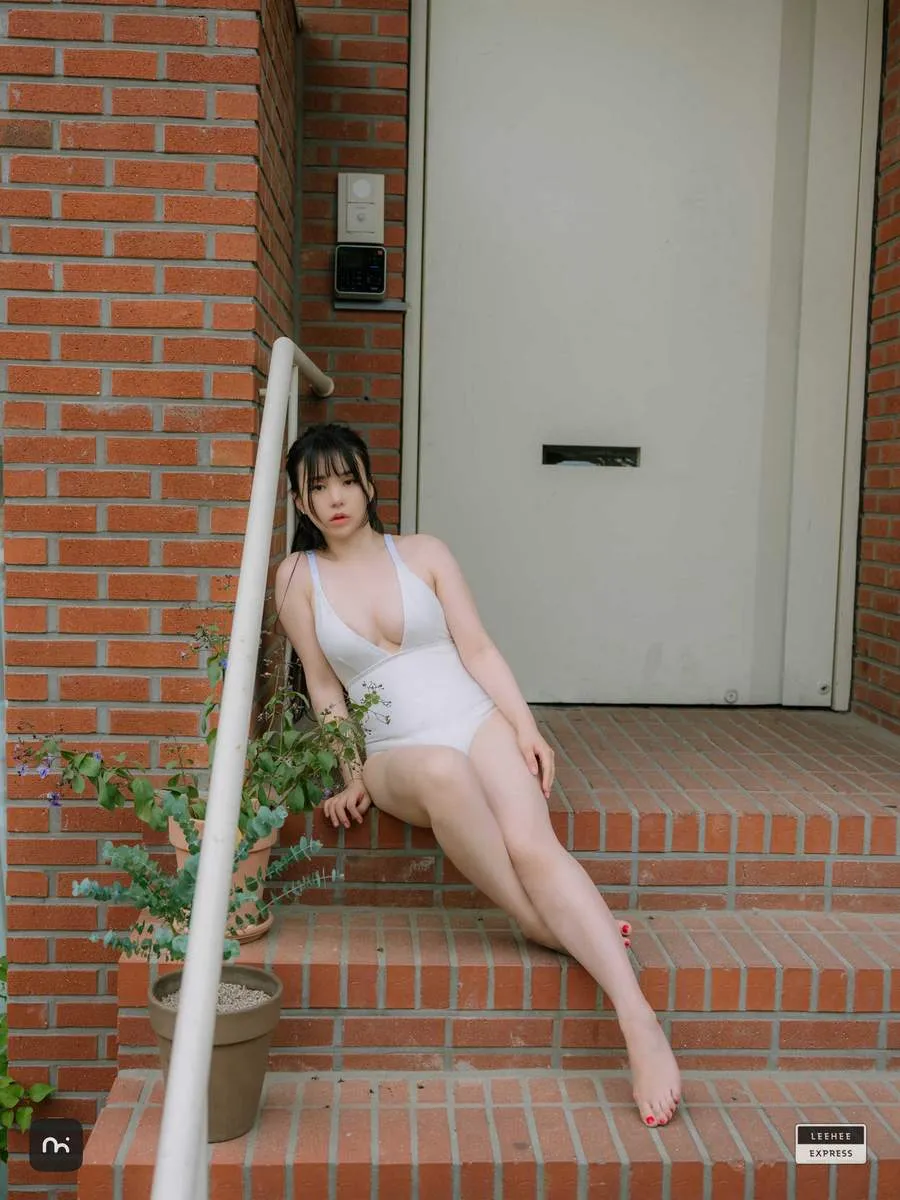 LeeheeExpress专辑写真