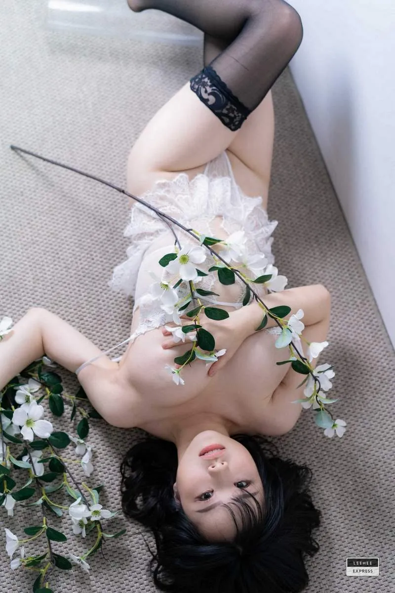 LeeheeExpress专辑写真