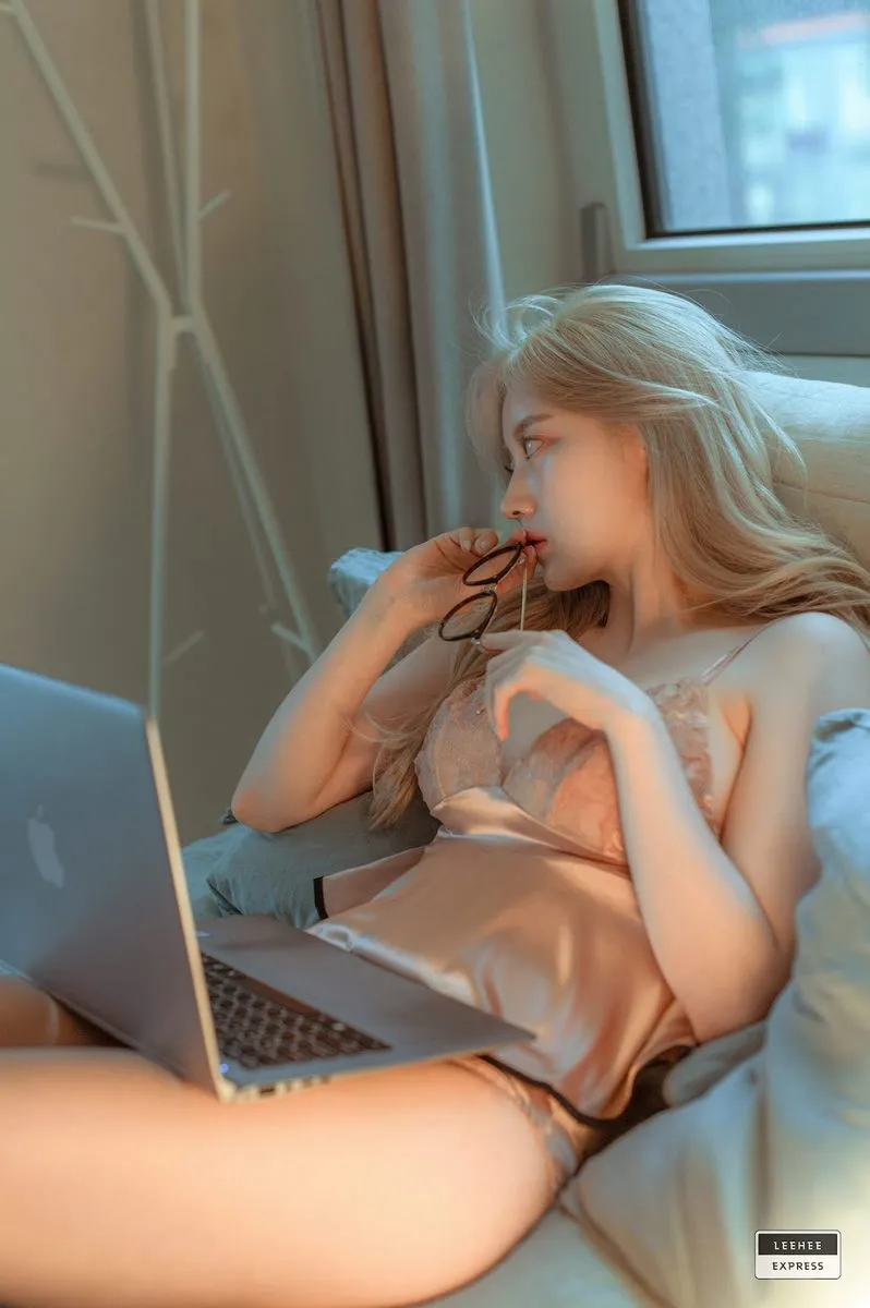 LeeheeExpress专辑写真