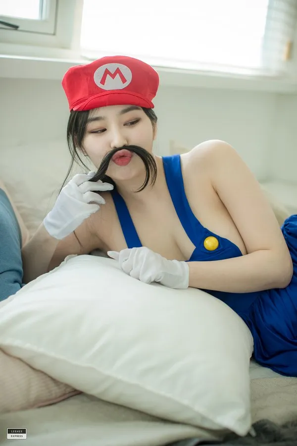 LeeheeExpress专辑写真